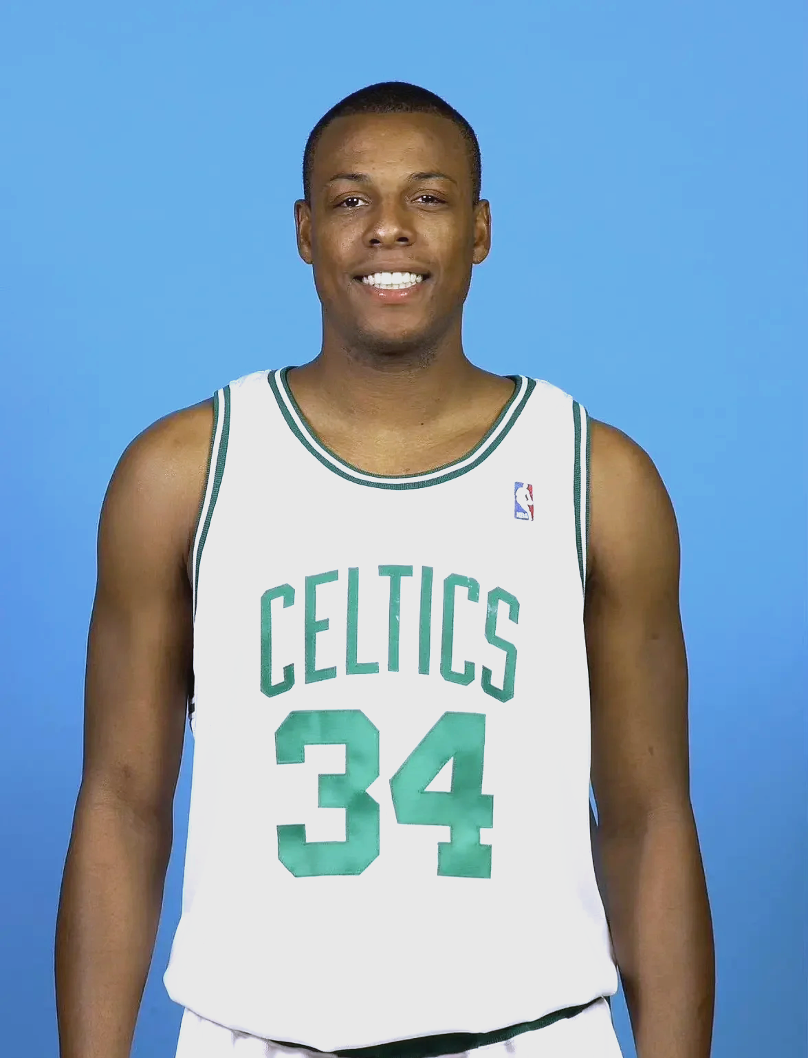 半场开香槟，兰德维尔以为自己稳了，没想到查里尔的输出还在后面！（半场提前庆祝，兰德维尔自认胜券在握，岂料查里尔后程火力更猛！）