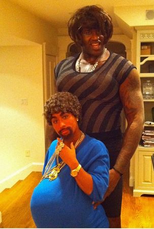 西甲前瞻：皇家奥维耶多近5轮不胜，巴列卡诺多线作战压力大（西甲前瞻：皇家奥维耶多遭遇五轮不胜，巴列卡诺多线征战压力陡增）