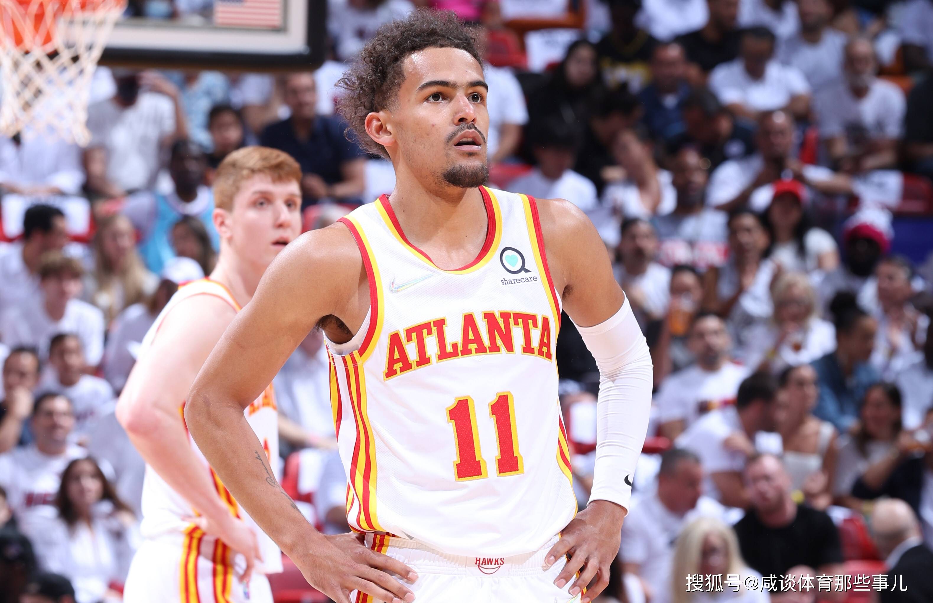 3场3球，成都B队艾孜买提当选中乙10月最佳球员／最佳青年球员（3战3球！成都B队艾孜买提荣膺中乙10月最佳球员与最佳青年球员）