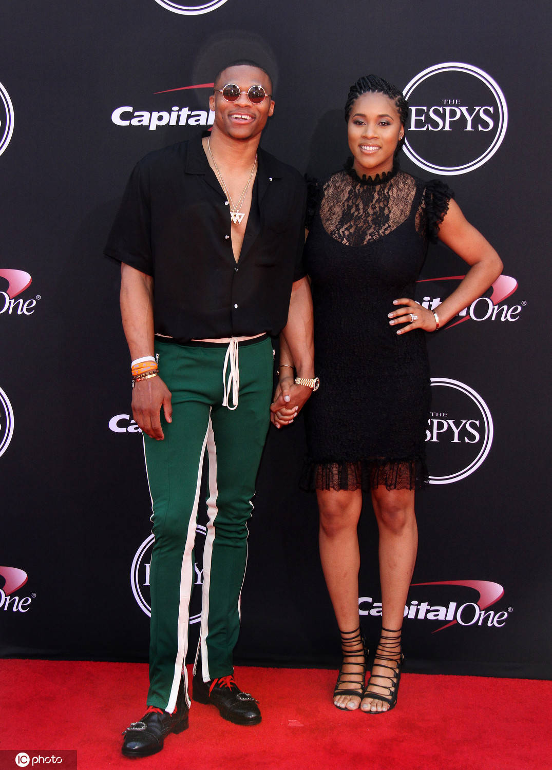 巴萨球员国家队战报：奥尔莫进球，滕森80场里程碑送助攻（巴萨国脚战报：奥尔莫破门，滕森达成80场里程碑并送助攻）